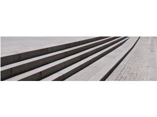 Application kerbstone