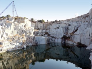 Cinzento Sta. Eulalia Quarry